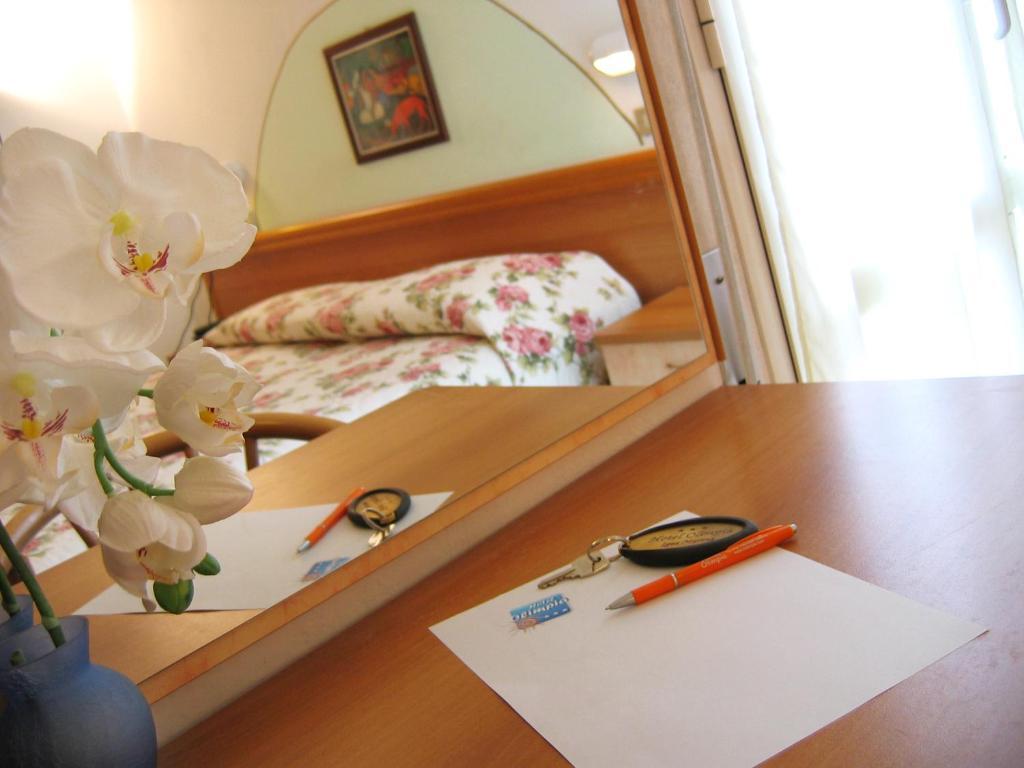Hotel Olimpia 벨레지아아지마리나 객실 사진